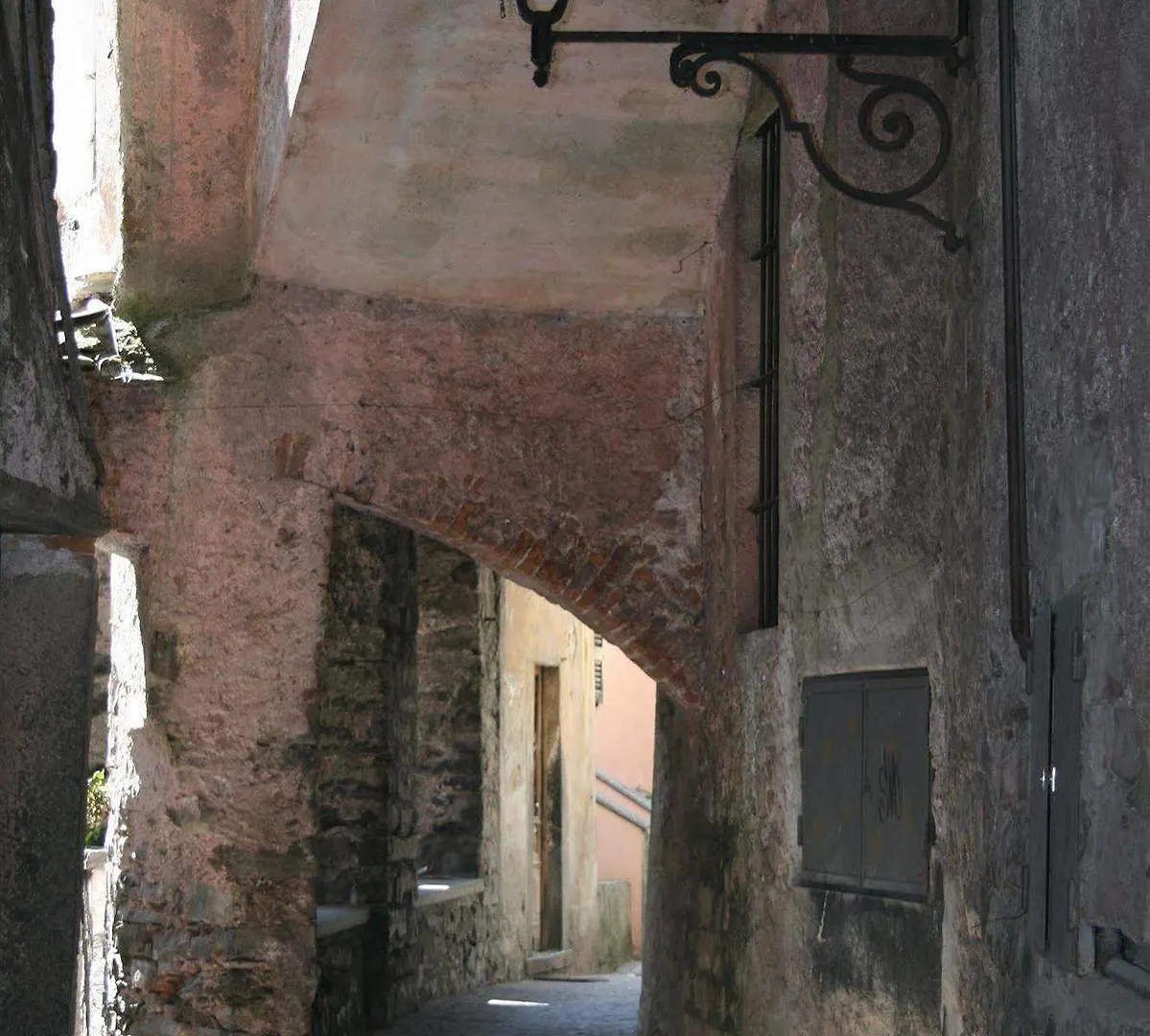 Locanda Posta Argegno Apartahotel