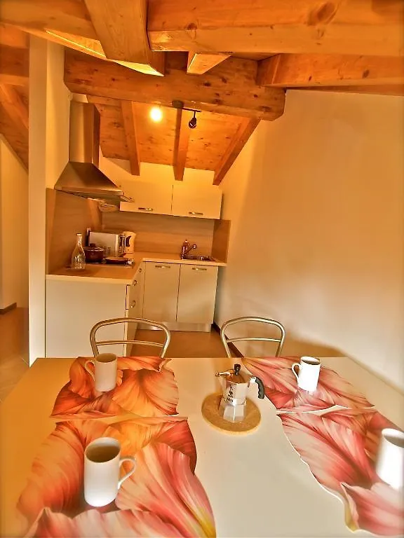 Locanda Posta Argegno 3*,  İtalya