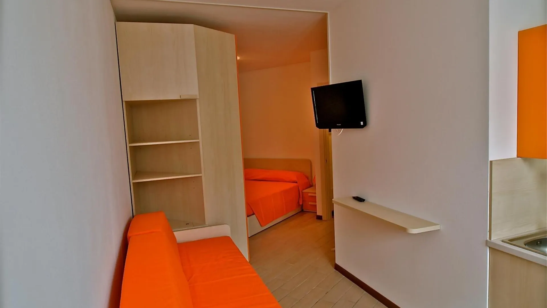*** Apart Otel Locanda Posta Argegno İtalya